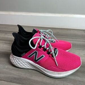 New Balance Fresh Foam ROAV Athletic Shoes
